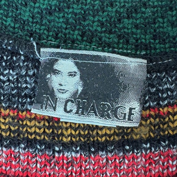 In Charge Vintage Sweater Womens L Red Green Gold Striped V Neck Holiday USA - Picture 4 of 11